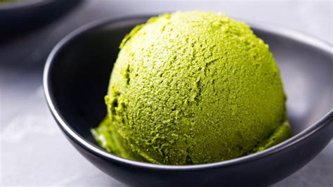 5-Ingredient Vegan Matcha Ice Cream - Wow, It's Veggie?!