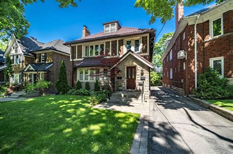 737 Avenue Rd, Forest Hill, Toronto - Price, Warnings, Schools ...