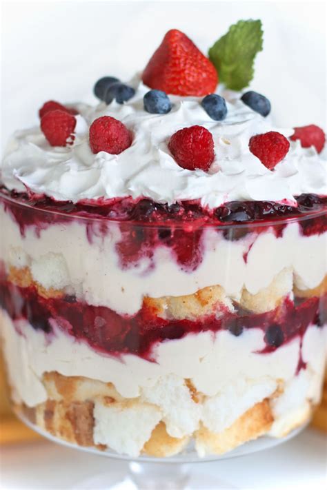 Easy Mixed-Berry Trifle With Angel Food Cake - Better Living