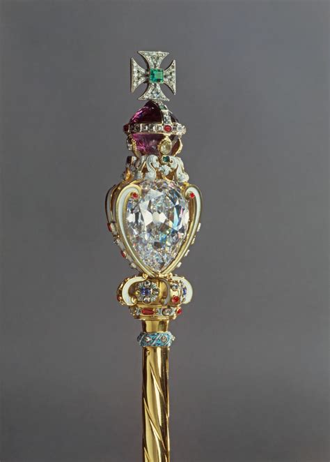 London sights based on The Crown | British crown jewels, Cullinan ...