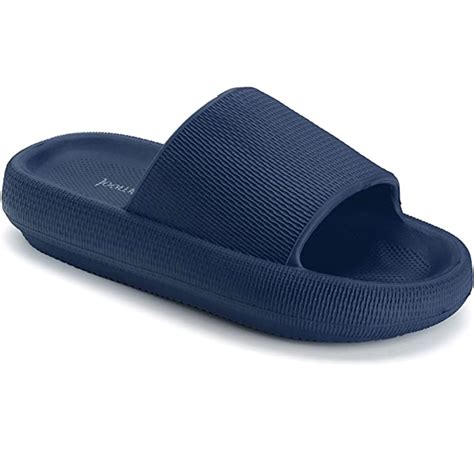 Shoppers Love These Best-Selling Comfortable Slipper Slides