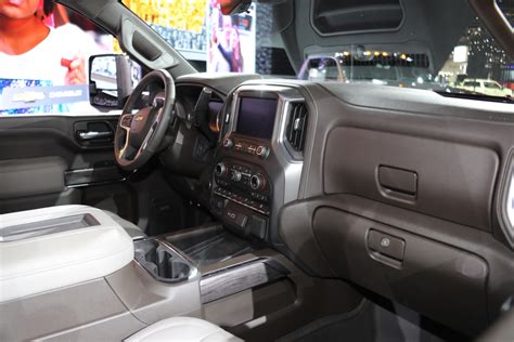 2020 Silverado HD High Country: Detailed Photo Gallery | GM Authority