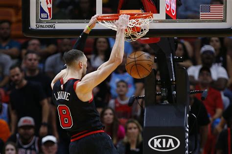 Chicago Bulls: NBA, Zach LaVine should hold surprise dunk contest