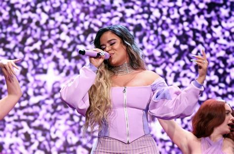 Karol G Made Her Late-Night Debut With Violet 'Tusa' Performance on 'The Tonight Show': Watch ...