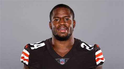 Is Nick Chubb Married Or Single? Injury, Net Worth, Net Worth Age & Height - Sound Health and ...