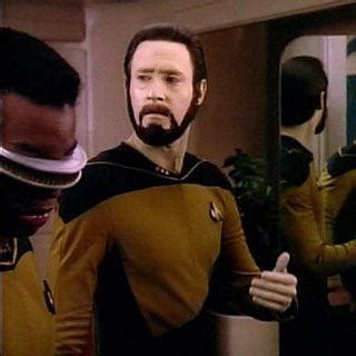 Data with Beard > Riker with Beard : r/FullyFunctional