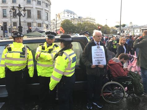 Hundreds Arrested as Momentum Builds Around Latest Extinction Rebellion Protest - Citizen Truth