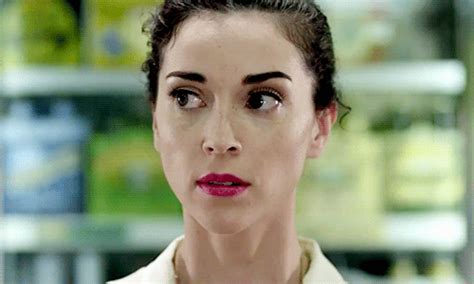 looking around st. vincent gif | WiffleGif