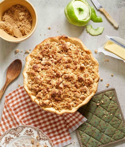 Dutch Apple Pie Recipe (and Topping) - Happy Happy Nester