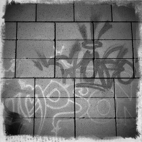 King Graffiti Black and White by Lange218 on DeviantArt