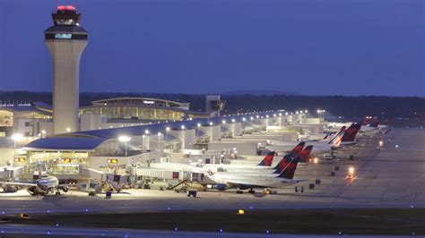 Detroit Metro Airport is a 3-Star Airport | Skytrax