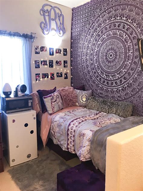 14 Seriously Impressive Girl Dorm Room Layout Ideas