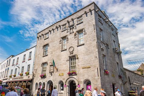 Discovering the History of Lynch's Castle, Galway, Ireland - A Gem in ...