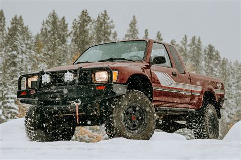 1990 Toyota Pickup Overland Build - Desk To Glory