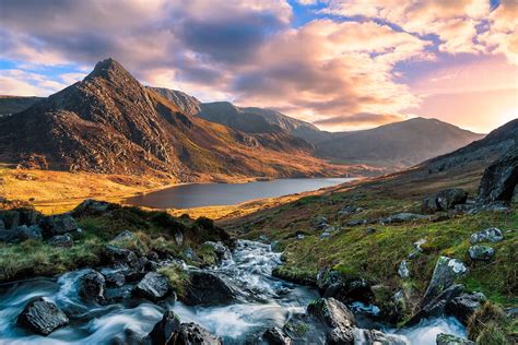 10 Most Beautiful Valleys in Wales - Escape to Wales's Most Beautiful ...