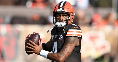 Browns' Deshaun Watson to Undergo Season-Ending Surgery on Shoulder ...