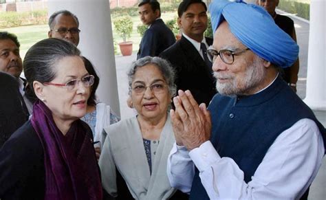 Sonia Gandhi, Manmohan Singh Skipped President's Banquet For 'Personal ...