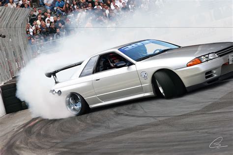 Nissan Skyline R32 Drift by JackinaboxDesign on DeviantArt