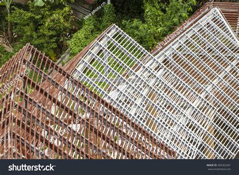 Structural Steel Beam On Roof Building Stock Photo 495363361 | Shutterstock