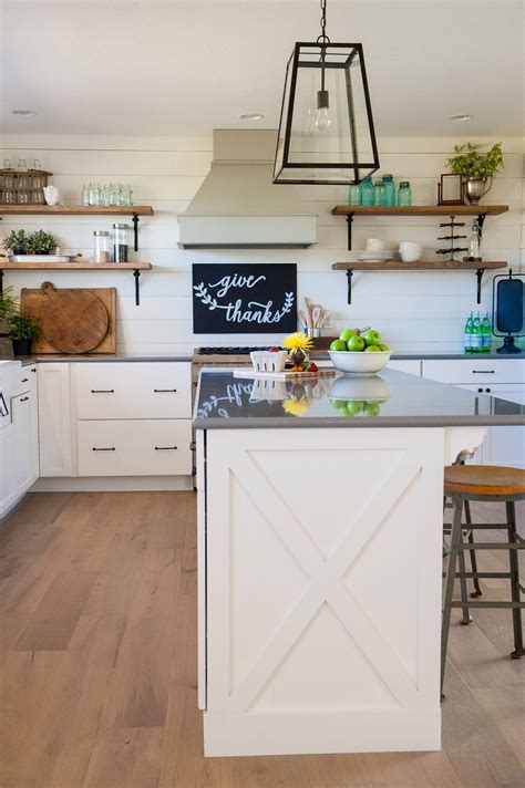 Farmhouse Style Kitchen Details | The Harper House