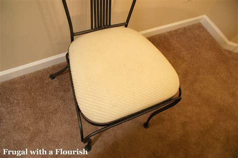 Frugal with a Flourish: Dinette Dilemma - Brights or Black and White?