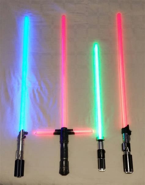 Star Wars Force FX Lightsabers Review: Luke Skywalker, Darth Vader, Yoda, & Kylo Ren | Best Buy Blog