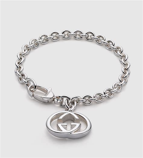 Lyst - Gucci Bracelet With Interlocking G Motif Charm in Metallic