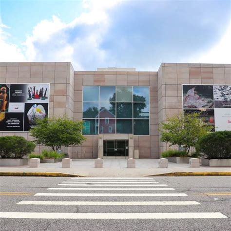 Explore Knoxville's Museums, Galleries, Exhibits & Art Centers