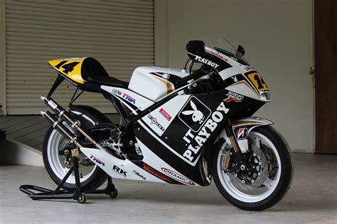 Suzuki RGV250 VJ22 "PlayBoy" - Jap4Performance TYGA U.K