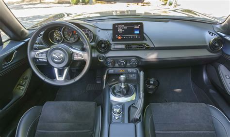 2022 Mazda MX-5 Miata: Review - autoNXT.net