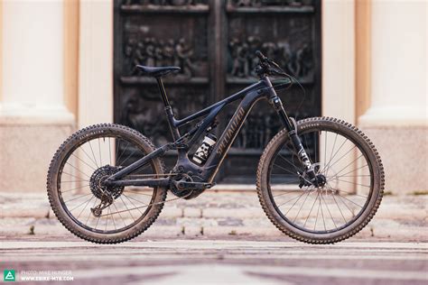 The Specialized Turbo Levo Comp Alloy – In our big 2023 e-mountainbike group test under € 7,000 ...