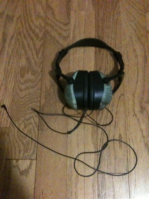 Make Your Own Headphones : 8 Steps - Instructables