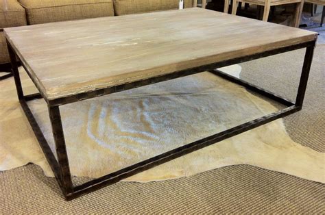 70 Lovely Gold Drum Coffee Table 2018 | Coffee table wood, Drum coffee table, Metal coffee table