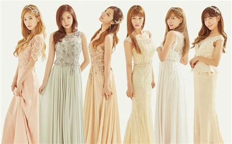 Apink Eunji, Apink Naeun, Kpop Girl Groups, Korean Girl Groups, Kpop Girls, Bridesmaid Dresses ...