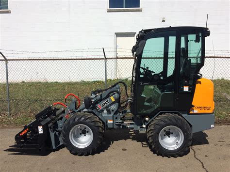 Giant D263SW X-TRA / Compact Wheel Loader / New & Demonstrator