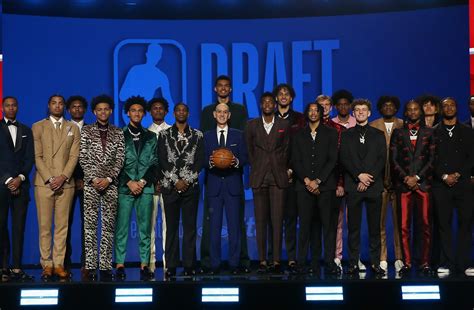 NBA Draft tracker: Grading every first-round pick in…