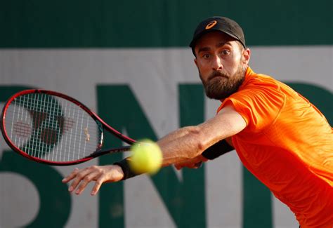 French Open: Steve Johnson reaches third round weeks after father’s death | CNN