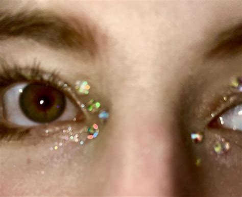 Glitter eye makeup