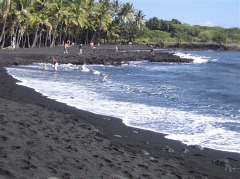 Kona, Hawaii | Hawaii beaches, Black sand beach, Black beach hawaii