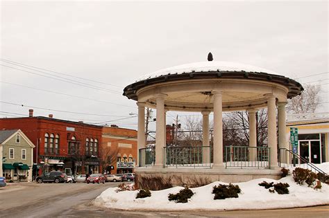 Walking Tour of Exeter, New Hampshire | "Then and Now"