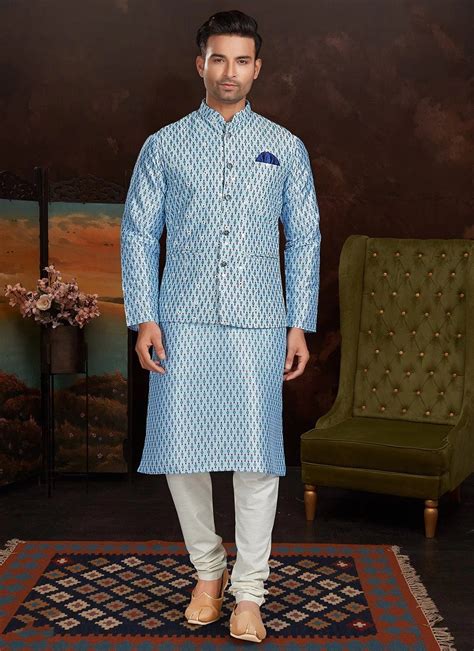 Enjoy The Most Elegant Mens Indian Outfits For Weddings With Salwari ...