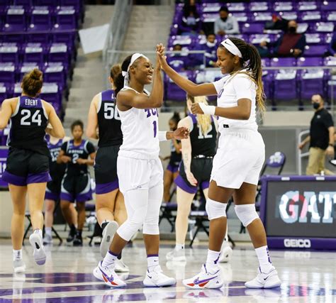 An Inside into TCU Women’s Basketball Transition Season - TCU Magazine