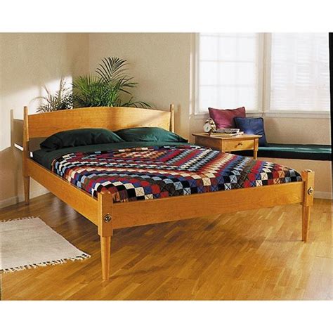 Country-Fresh Solid-Oak Bed Woodworking Plan from WOOD Magazine | Bed ...