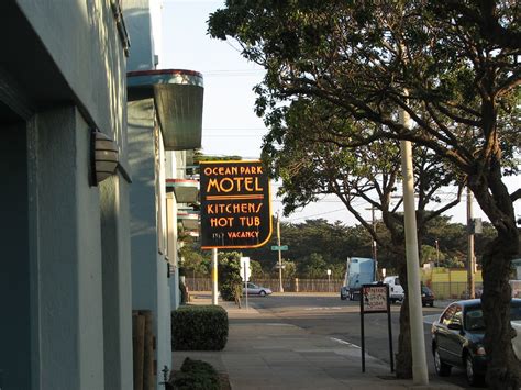 Ocean Park Motel | Built same year as Golden Gate Bridge, 19… | john_k | Flickr