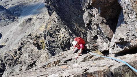 Cuillin Ridge Traverse – Skye Ridge Guides | Synergy Guides