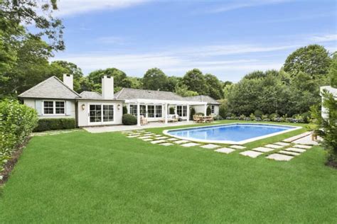 Rachael Ray's Hamptons House is on the Market ($4.9M)