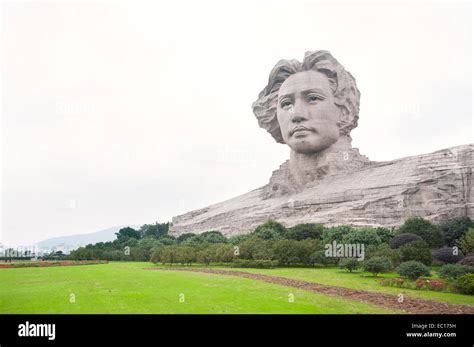 Chairman Mao statue in Changsha, Hunan Province, China Stock Photo - Alamy