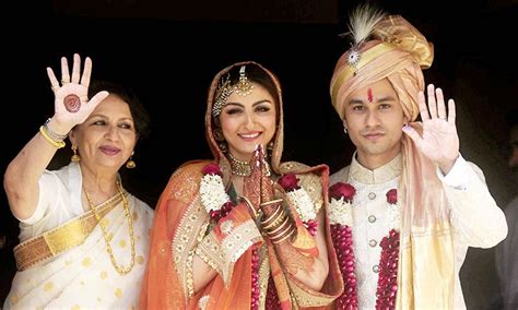 Soha Ali Khan ties knot with longtime love Kunal Khemu - World - DAWN.COM