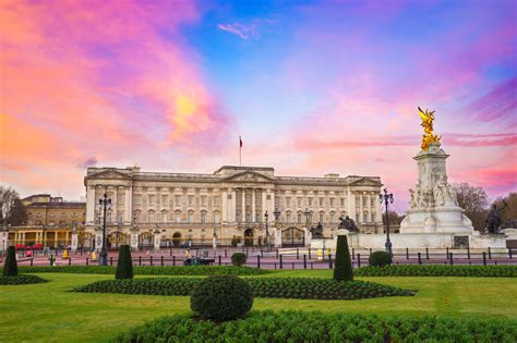 Here’s Why The Young Royals May Never Live In Buckingham Palace | Apartment Therapy