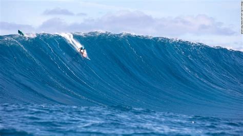 'Jaws': How a surfing break in Hawaii was named after the movie ...